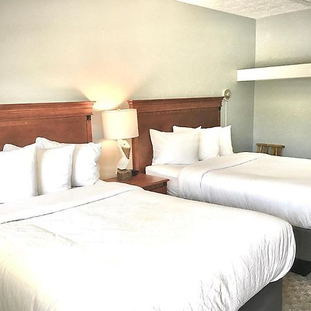 Empire Lakeshore Inn Luaran gambar