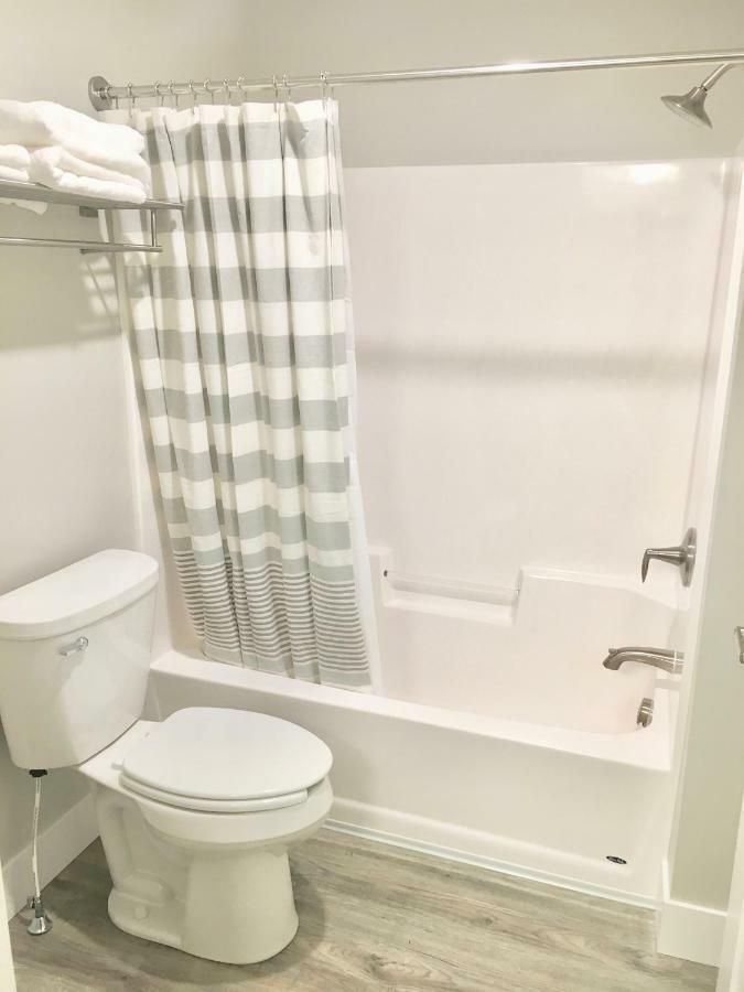Empire Lakeshore Inn Luaran gambar